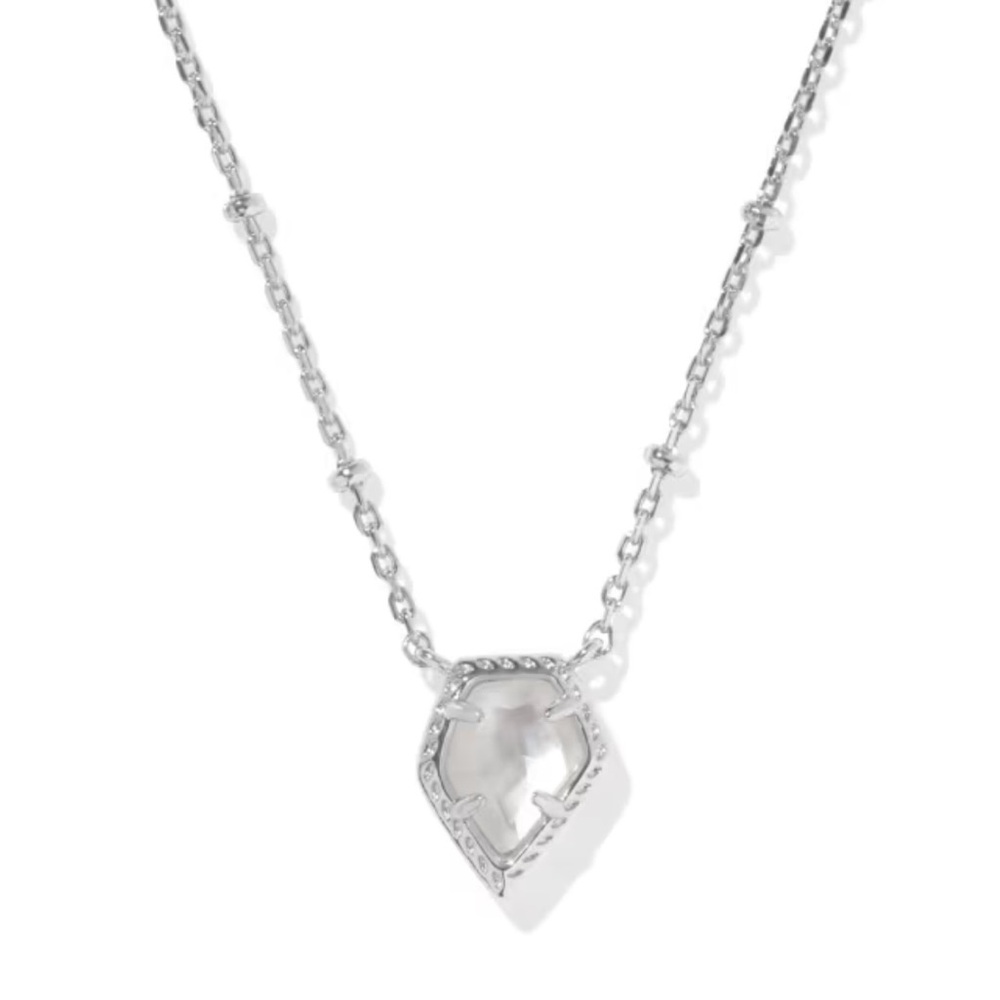 Kendra Scott Necklace 
silver chain with a white/clear stone
